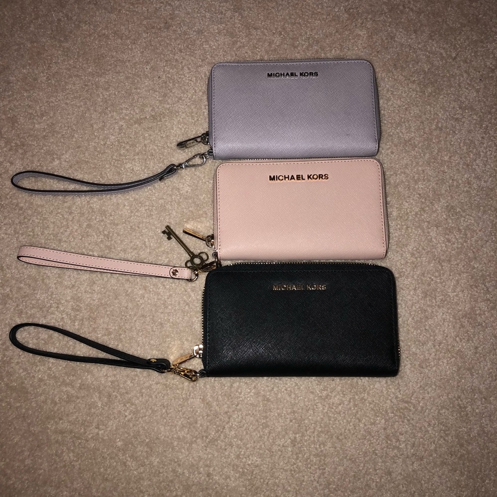 Michael Kors Wrist Wallets